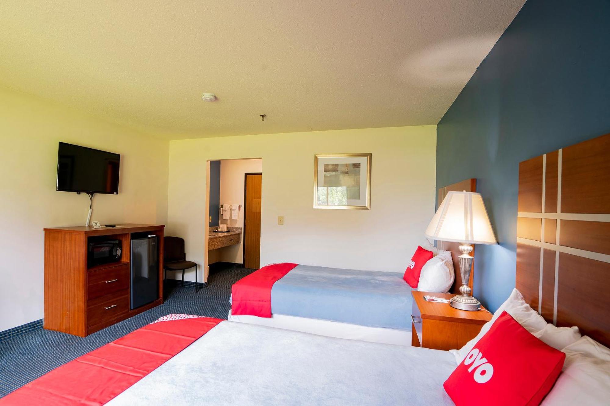 Oyo Hotel Redwood Falls Near Jackpot Casino Bagian luar foto
