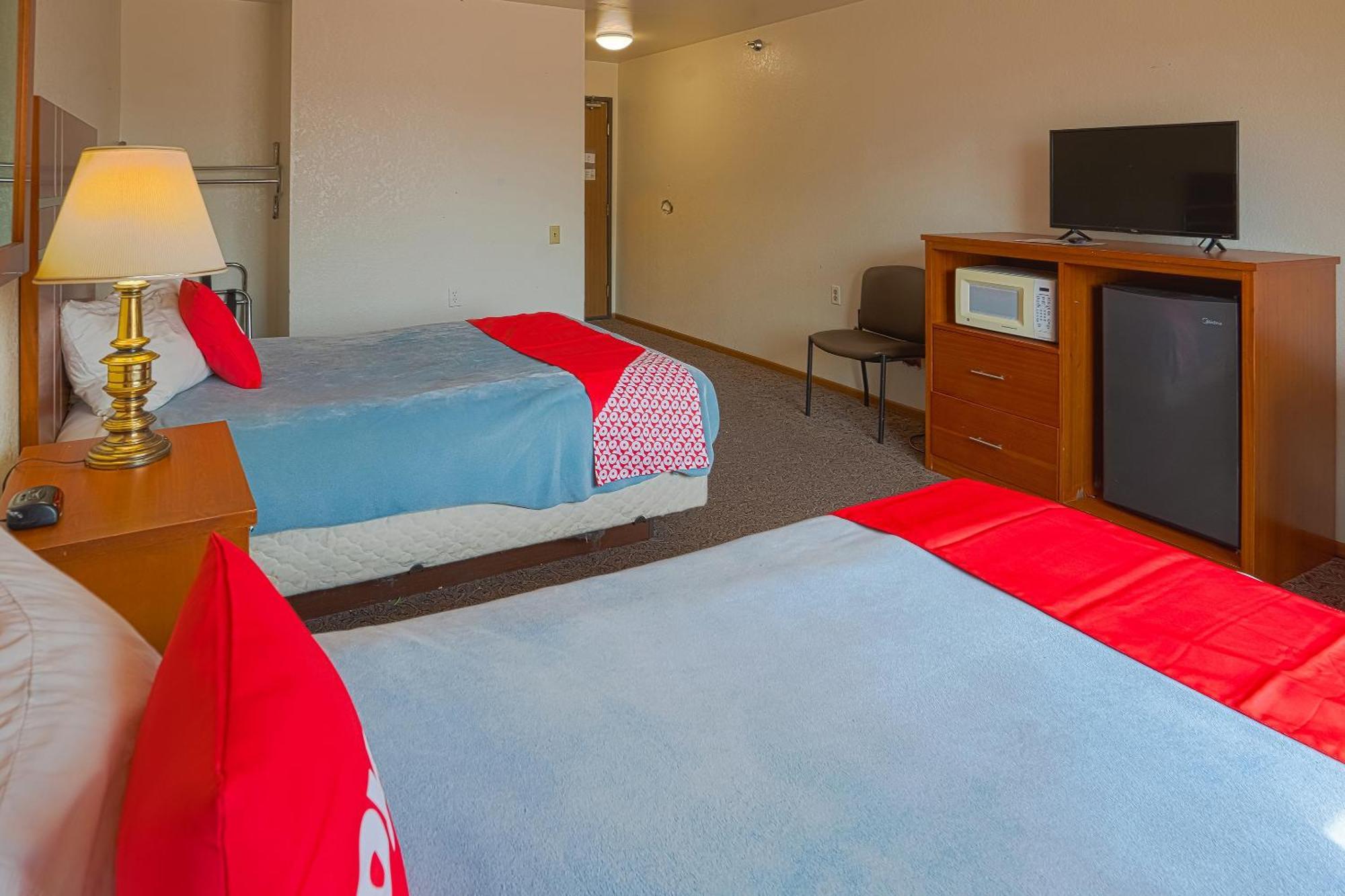 Oyo Hotel Redwood Falls Near Jackpot Casino Bagian luar foto