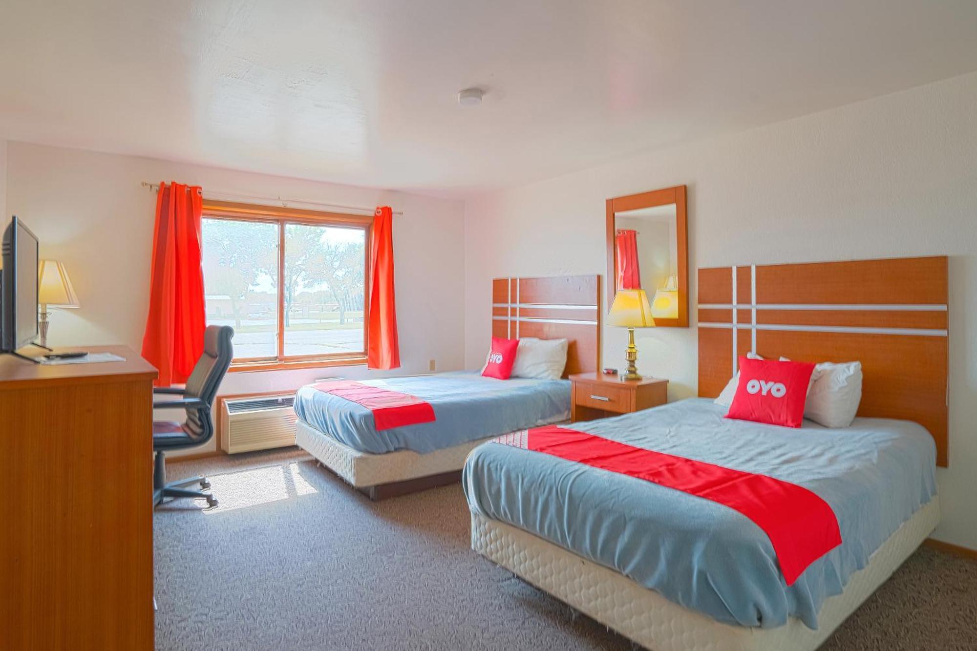 Oyo Hotel Redwood Falls Near Jackpot Casino Bagian luar foto