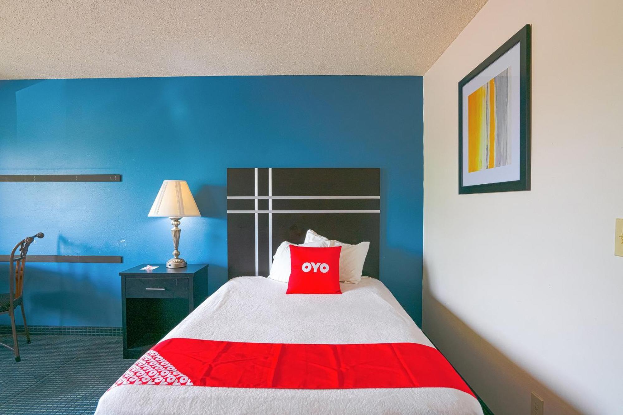 Oyo Hotel Redwood Falls Near Jackpot Casino Bagian luar foto