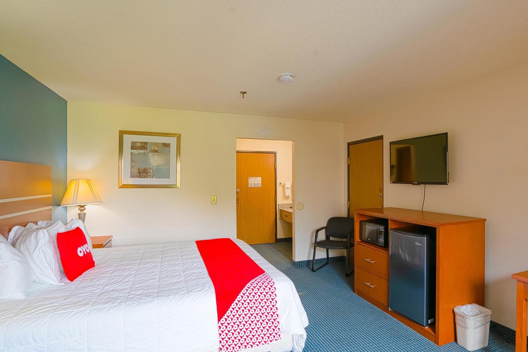 Oyo Hotel Redwood Falls Near Jackpot Casino Bagian luar foto